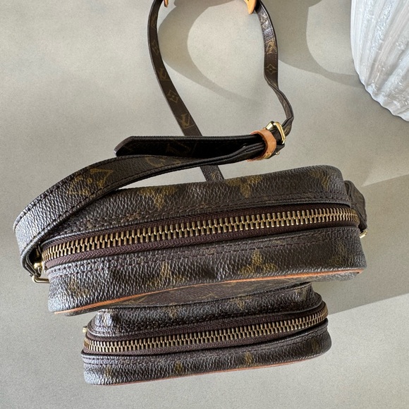 Authentic Gently used Louis Vuitton Amazone Crossbody bag - Picture 6 of 9